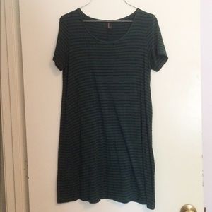 Forever 21 Striped Dark Green T-Shirt Dress